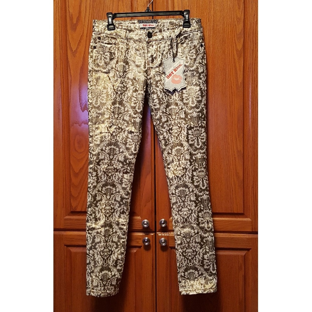 HOT KISS - SKINNY LILY GOLD PAISLEY SKINNY JEANS